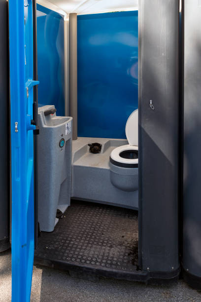 Best Affordable portable toilet rental  in Coshocton, OH